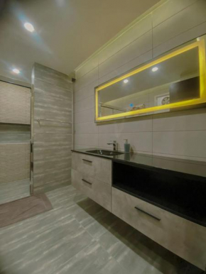 01 BHK CONDO IN FRONT OF CENTORUs